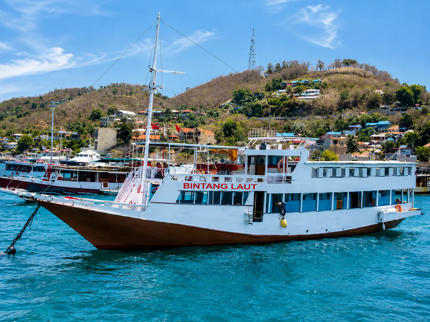 KLM Bintang Laut Komodo liveaboard boat