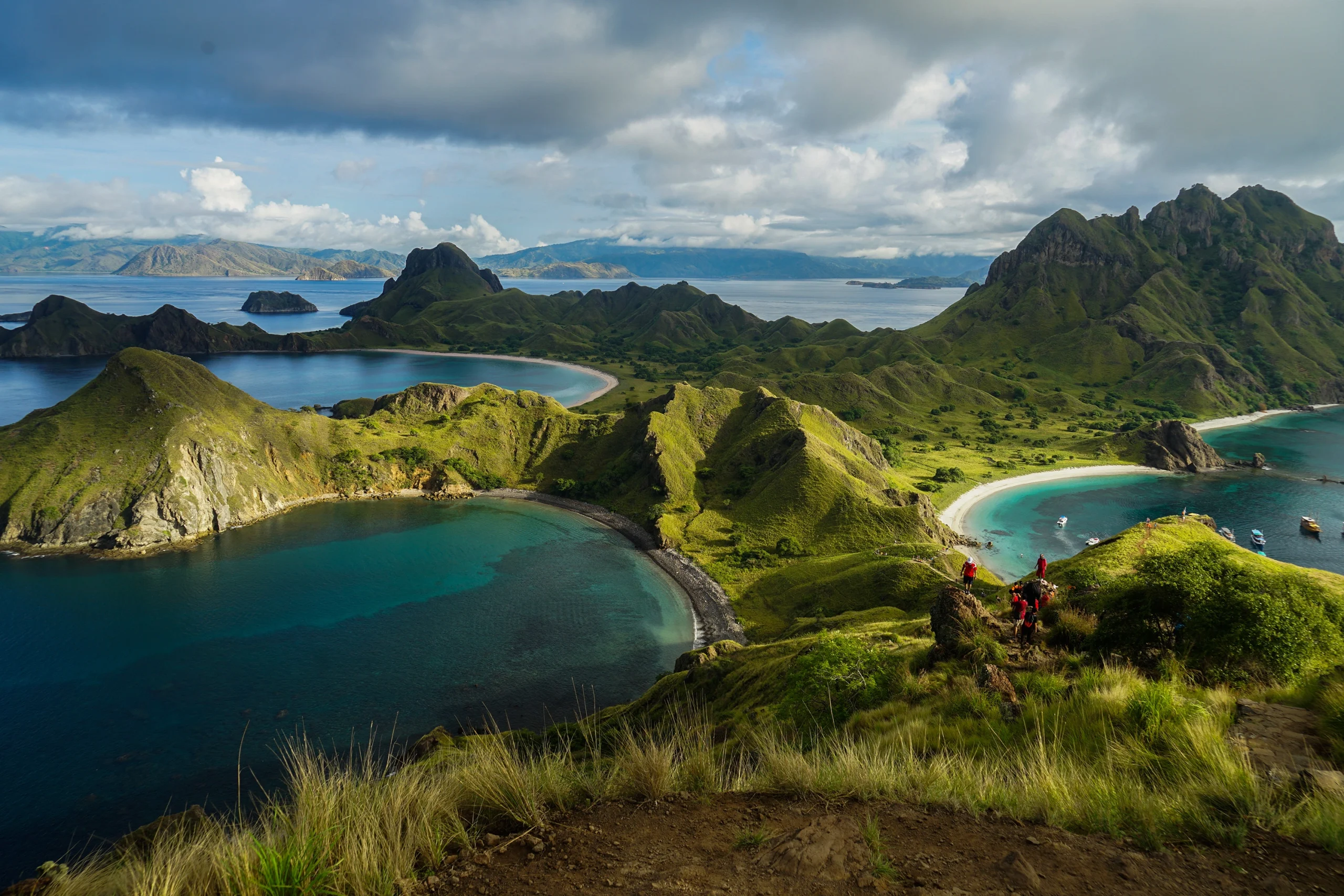 best point view in padar island